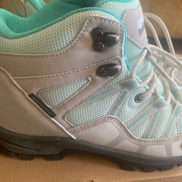 Women’s waterproof hiking boots - Picture 4 of 7